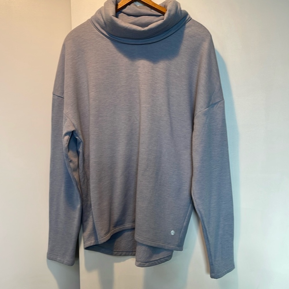 Apana turtleneck sweatshirt